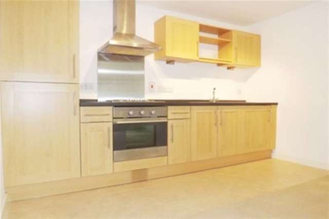  Image of 1 bedroom Flat to rent in College Hill Penryn TR10 at Penryn, TR10 8FE