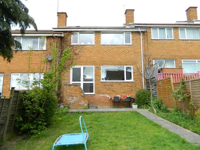  Image of 3 bedroom Terraced house for sale in Constable Hill Bedford MK41 at Bedford, MK41 7LJ