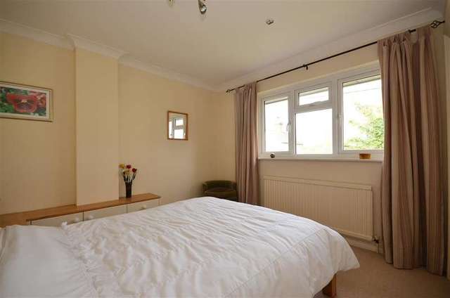  Image of 4 bedroom Detached house for sale in Cooksbridge Lewes BN8 at Lewes East Sussex Lewes, BN8 4SJ