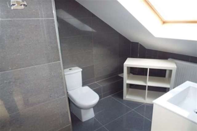 Image of 3 bedroom Detached house to rent in Craigdale Road Hornchurch RM11 at Hornchurch, RM11 1AE