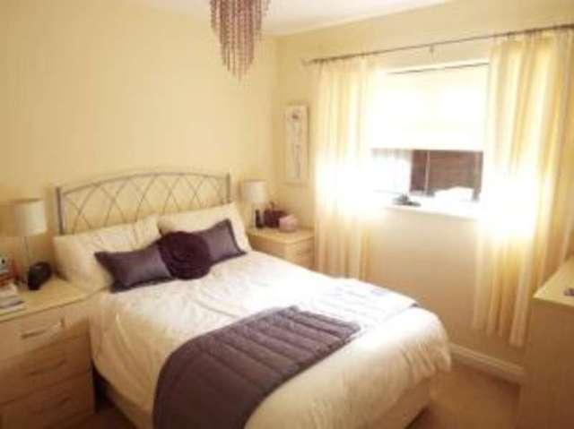  Image of 2 bedroom Bungalow for sale in Cranbourne Road Ashton-under-Lyne OL7 at Ashton-under-Lyne Greater Manchester Ashton-under-Lyne, OL7 9BW