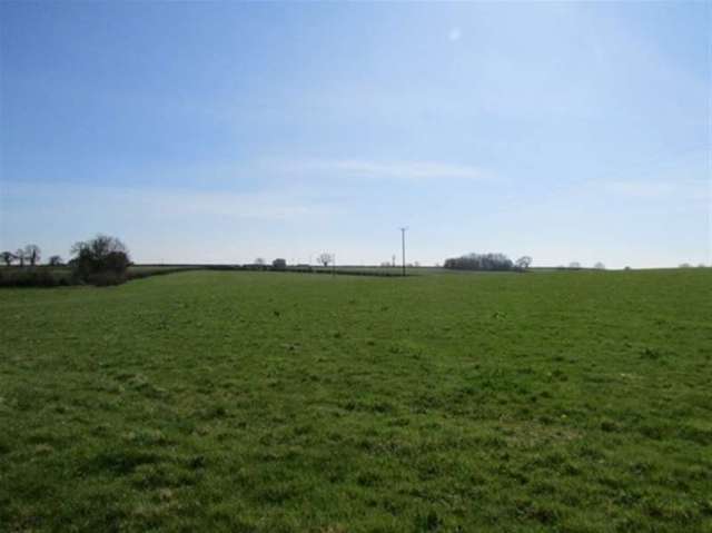  Image of Property for sale in Crawl Lane Clandown Radstock BA3 at Radstock, BA3 2XH
