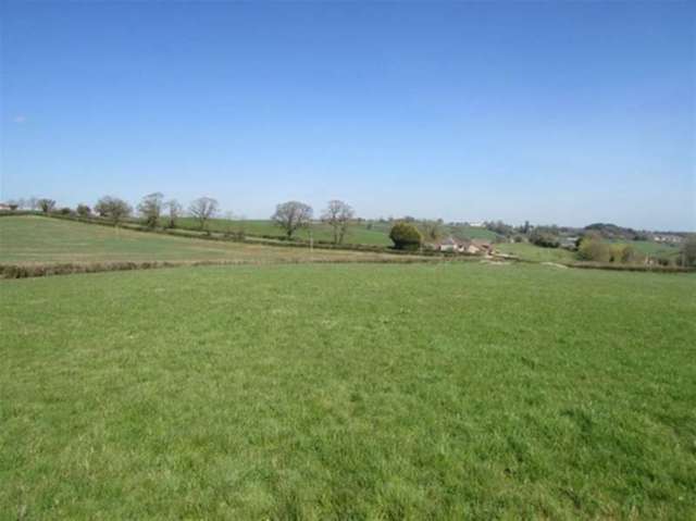  Image of Property for sale in Crawl Lane Clandown Radstock BA3 at Radstock, BA3 2XH