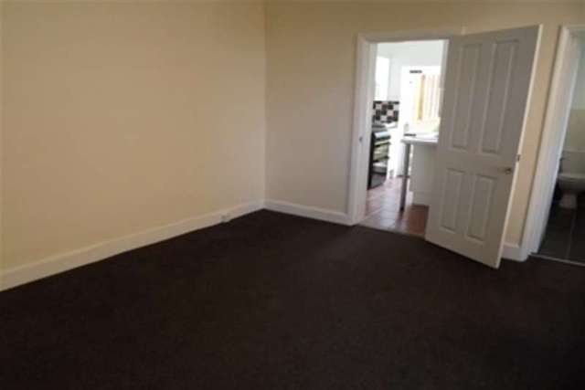  Image of 2 bedroom Detached house to rent in Cromwell Road Caterham CR3 at Caterham, CR3 5JA
