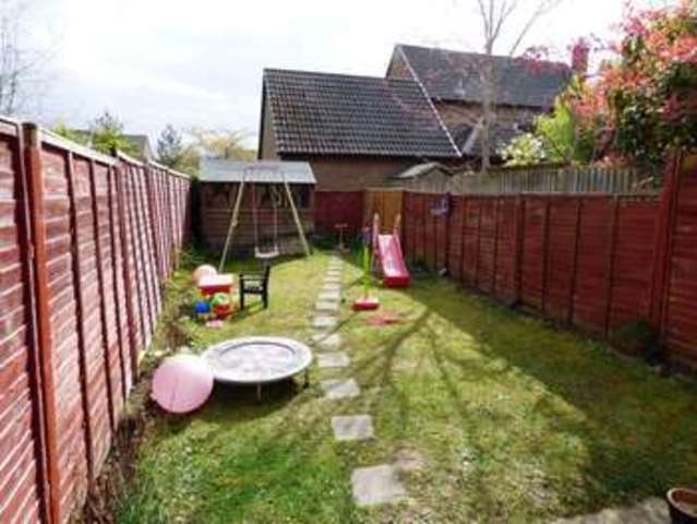  Image of 2 bedroom Detached house to rent in Marigold Close Crowthorne RG45 at Marigold Close Crowthorne Crowthorne, RG45 6TY