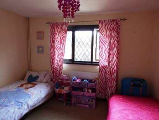  Image of 2 bedroom Detached house to rent in Marigold Close Crowthorne RG45 at Marigold Close Crowthorne Crowthorne, RG45 6TY