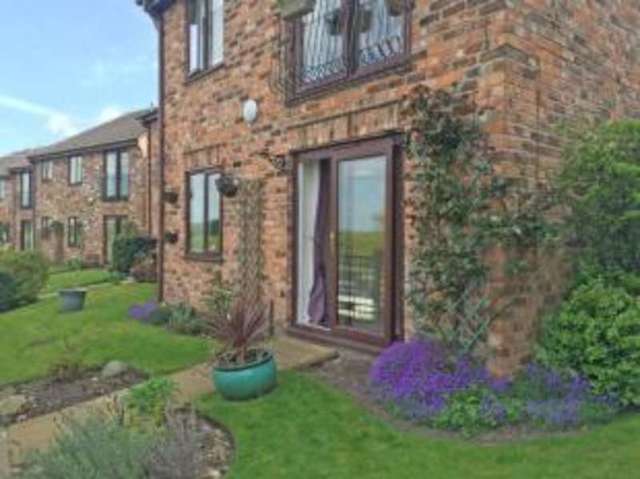  Image of 1 bedroom Retirement Property for sale in Cyril Bell Close Lymm WA13 at Lymm Cheshire Lymm, WA13 0JU