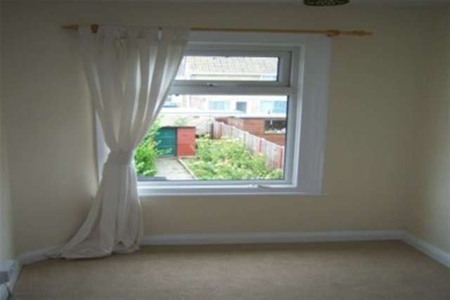  Image of 3 bedroom Detached house to rent in Glenfield Road Dover CT16 at Dover, CT16 2AL
