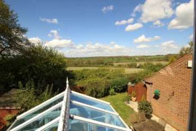  Image of 4 bedroom Detached house for sale in Defford Close Webheath Redditch B97 at Redditch Worcestershire Redditch, B97 5WR