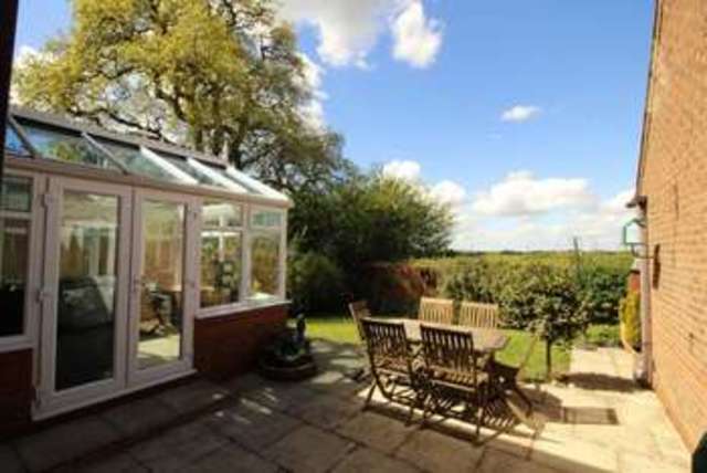  Image of 4 bedroom Detached house for sale in Defford Close Webheath Redditch B97 at Redditch Worcestershire Redditch, B97 5WR