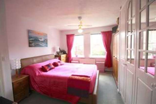  Image of 4 bedroom Detached house for sale in Defford Close Webheath Redditch B97 at Redditch Worcestershire Redditch, B97 5WR