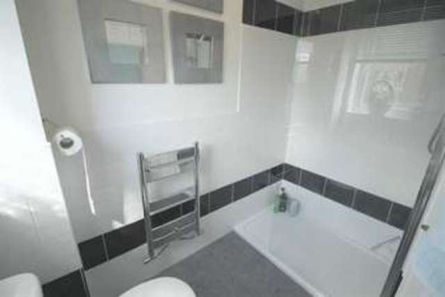  Image of 4 bedroom Detached house for sale in Defford Close Webheath Redditch B97 at Redditch Worcestershire Redditch, B97 5WR
