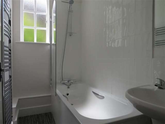  Image of 2 bedroom Detached house to rent in Dekker Road London SE21 at Dulwich Village, SE21 7DJ