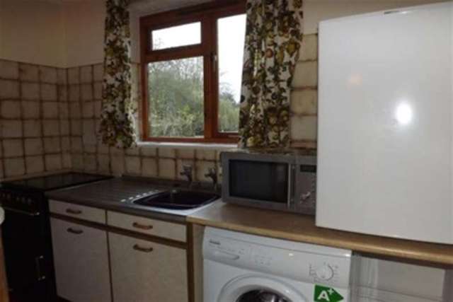  Image of 1 bedroom Flat to rent in Furzeley Corner Denmead Waterlooville PO7 at Waterlooville, PO7 6TS