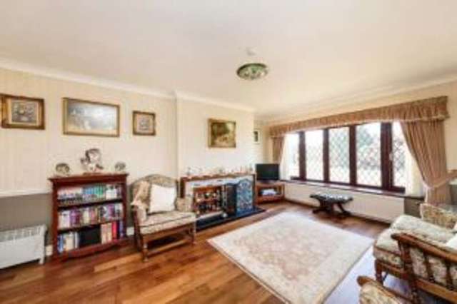  Image of 3 bedroom Bungalow for sale in Waveney Road Ditchingham Bungay NR35 at Ditchingham Bungay Ditchingham, NR35 2RF