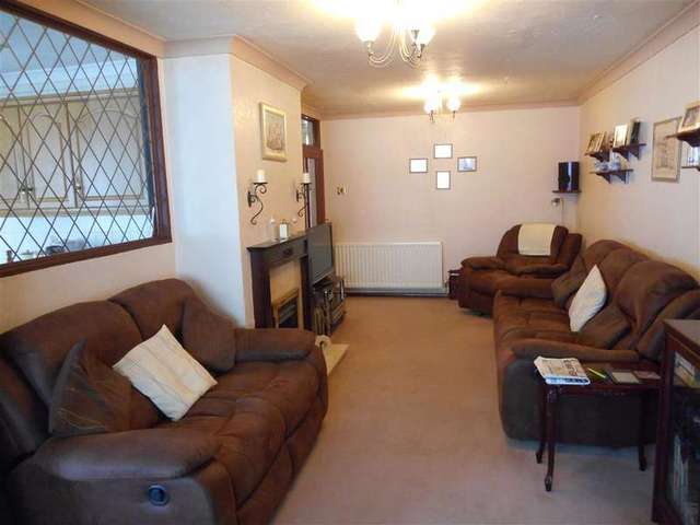  Image of 3 bedroom Detached house for sale in Downs Road Istead Rise Gravesend DA13 at Gravesend Kent Gravesend, DA13 9HF