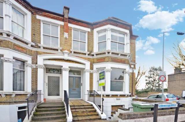  Image of 2 bedroom Flat for sale in Drakefell Road London SE4 at Drakefell Road  Brockley, SE4 2DS