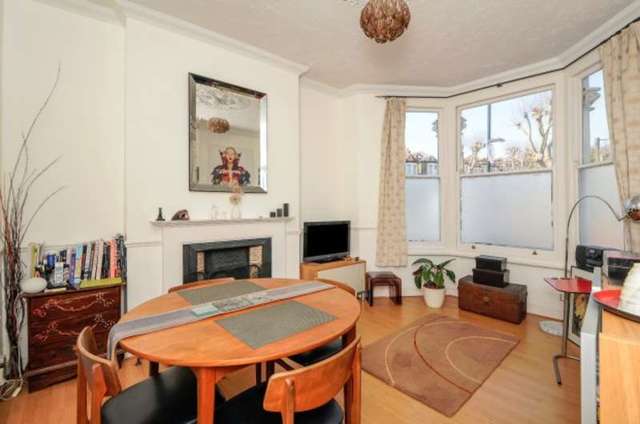  Image of 2 bedroom Flat for sale in Drakefell Road London SE4 at Drakefell Road  Brockley, SE4 2DS
