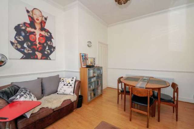  Image of 2 bedroom Flat for sale in Drakefell Road London SE4 at Drakefell Road  Brockley, SE4 2DS