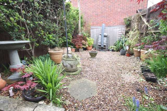  Image of 1 bedroom Detached house for sale in Drummond Close Erith DA8 at Drummond Close  Erith, DA8 3QS
