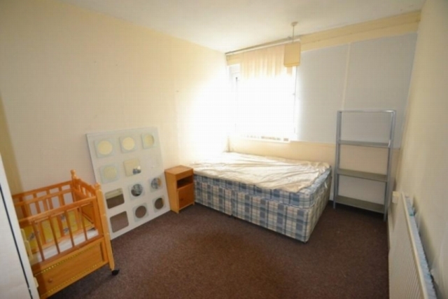  Image of 2 bedroom Apartment to rent in Brennan Close Manchester M15 at DUFFIELD COURT BRENNAN CLOSE HULME MANCHESTER, M15 6NS