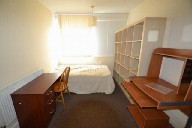  Image of 2 bedroom Apartment to rent in Brennan Close Manchester M15 at DUFFIELD COURT BRENNAN CLOSE HULME MANCHESTER, M15 6NS