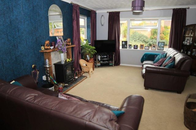  Image of 4 bedroom Detached house for sale in Dukeswood Drive Dibden Purlieu Southampton SO45 at Dukeswood Drive  Southampton, SO45 4NJ