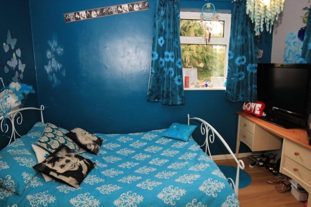  Image of 4 bedroom Detached house for sale in Dukeswood Drive Dibden Purlieu Southampton SO45 at Dukeswood Drive  Southampton, SO45 4NJ