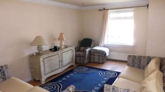  Image of 3 bedroom Terraced house for sale in Dumbreck Square Glasgow G41 at Dumbreck Square  Glasgow, G41 5SY