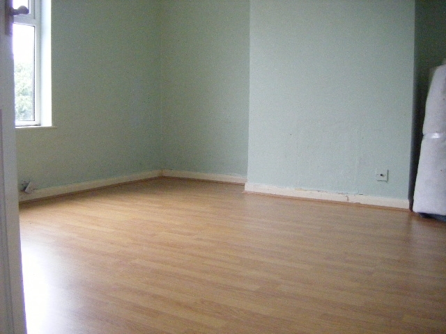  Image of 4 bedroom Terraced house to rent in Durham Road Sparkhill Birmingham B11 at Durham Road Sparkhill Birmingham, B11 4LG