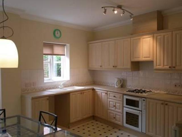  Image of 5 bedroom Town House to rent in Dyers Yard Norwich NR3 at Norwich, NR3 3QY