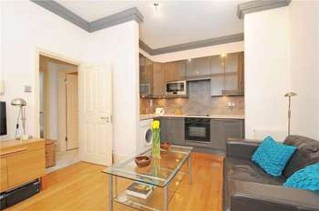  Image of 1 bedroom Flat for sale in Standen Road London SW18 at 55 Standen Road London West Hill, SW18 5TH