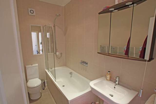  Image of 3 bedroom Cottage to rent in Egerton Road Wallingford OX10 at Egerton Road  Wallingford, OX10 0HL