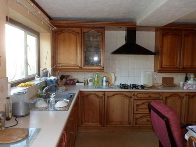  Image of 3 bedroom Semi-Detached house for sale in Elizabeth Road Seaton EX12 at Elizabeth Road  Seaton, EX12 2DR