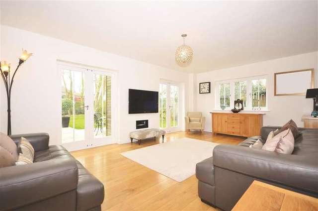  Image of 5 bedroom Detached house for sale in Elmwood Close Broadstairs CT10 at Broadstairs Kent Broadstairs, CT10 3AY