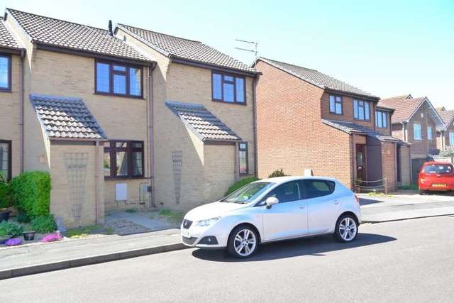  Image of 2 bedroom Detached house to rent in Charles Gardens Bournemouth BH10 at Bournemouth, BH10 5EH