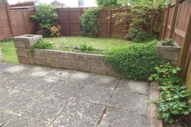  Image of 3 bedroom Terraced house to rent in Uplands Drive Exeter EX4 at Exeter, EX4 7JZ