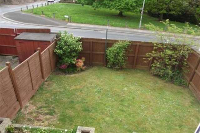  Image of 3 bedroom Terraced house to rent in Uplands Drive Exeter EX4 at Exeter, EX4 7JZ