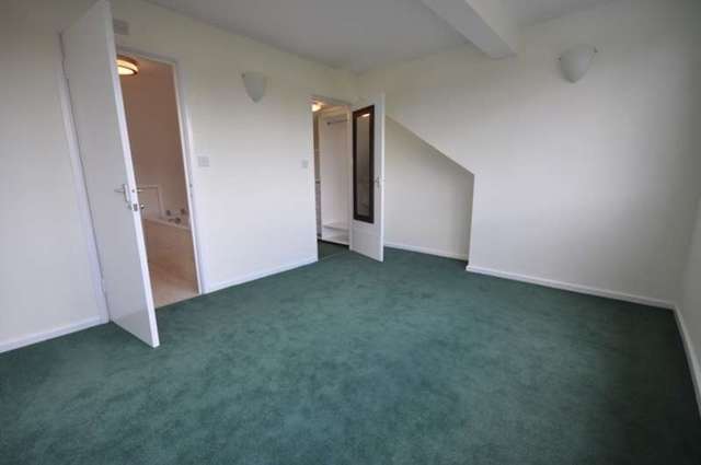  Image of 4 bedroom End of Terrace to rent in Eyot Green London W4 at Chiswick, W4 2PT