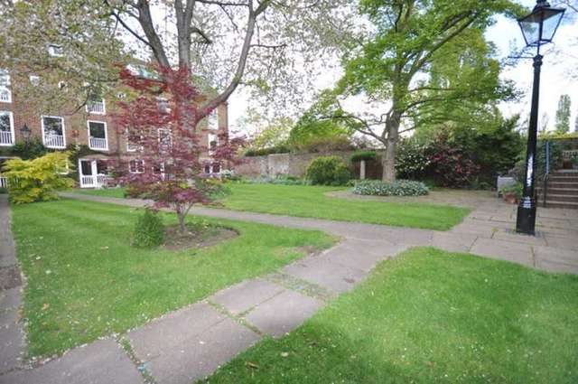  Image of 4 bedroom End of Terrace to rent in Eyot Green London W4 at Chiswick, W4 2PT