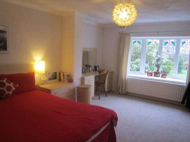  Image of 3 bedroom Bungalow to rent in Ballater Drive Houghton Green Warrington WA2 at Fearnhead Lane  Warrington, WA2 0LX
