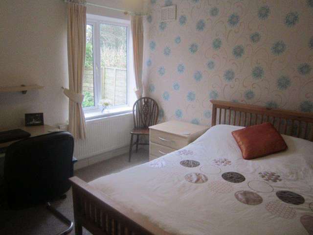  Image of 3 bedroom Bungalow to rent in Ballater Drive Houghton Green Warrington WA2 at Fearnhead Lane  Warrington, WA2 0LX