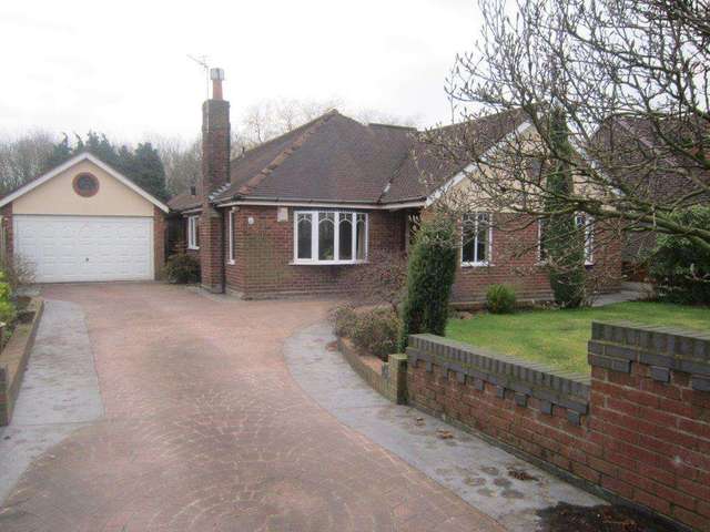  Image of 3 bedroom Bungalow to rent in Ballater Drive Houghton Green Warrington WA2 at Fearnhead Lane  Warrington, WA2 0LX