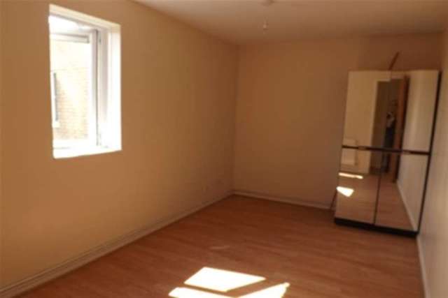  Image of 2 bedroom Flat to rent in Helford Place Fishermead Milton Keynes MK6 at Milton Keynes, MK6 2DQ