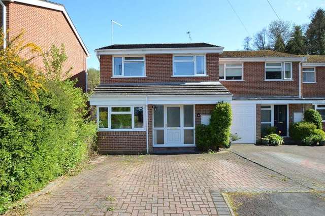  Image of 3 bedroom End of Terrace for sale in Flexford Close Chandler