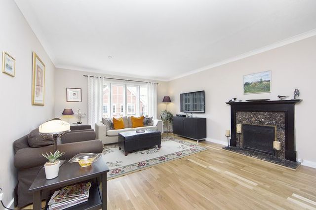  Image of 5 bedroom Detached house for sale in Forest Crescent Ashtead KT21 at Forest Crescent  Ashtead, KT21 1JU