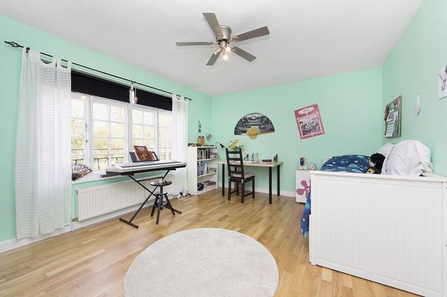  Image of 5 bedroom Detached house for sale in Forest Crescent Ashtead KT21 at Forest Crescent  Ashtead, KT21 1JU
