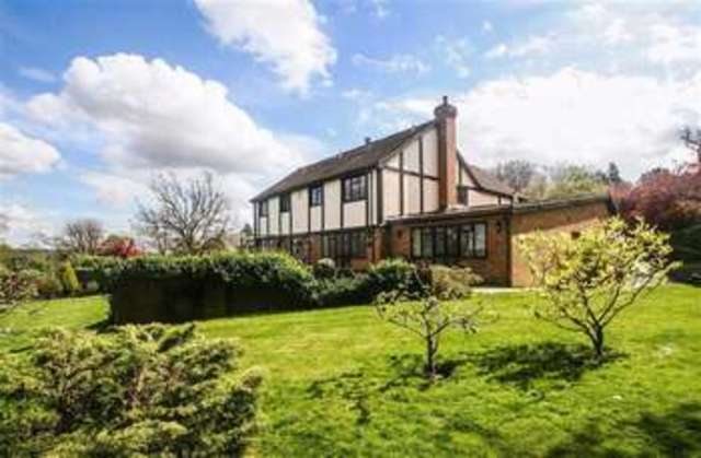  Image of 5 bedroom Property for sale in Foxglove Gardens Purley CR8 at Foxglove Gardens Webb Estate, Purley Webb Estate, Purley, CR8 3LQ