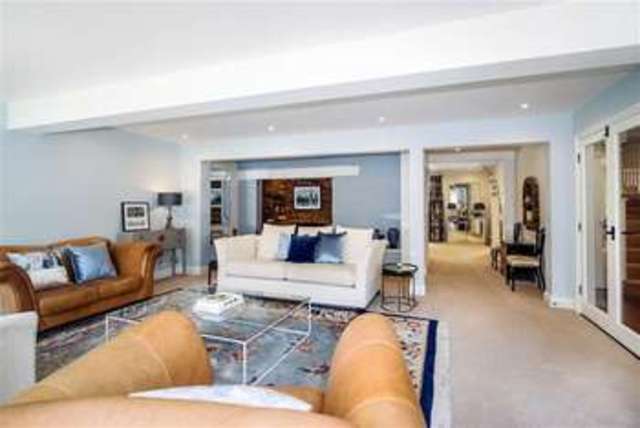  Image of 5 bedroom Property for sale in Foxglove Gardens Purley CR8 at Foxglove Gardens Webb Estate, Purley Webb Estate, Purley, CR8 3LQ