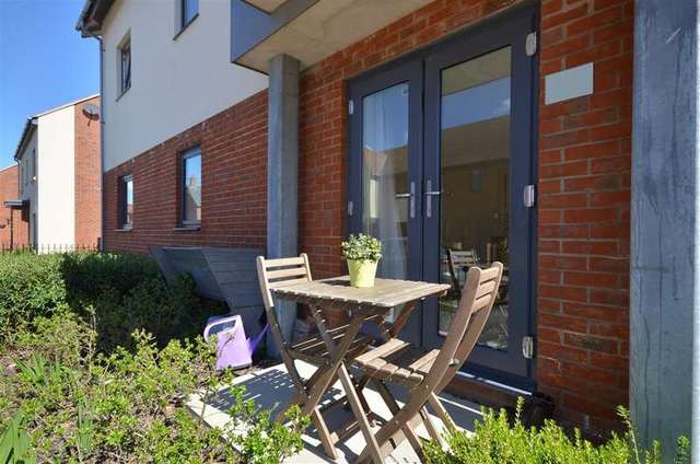  Image of 2 bedroom Ground Flat for sale in Foxtail Road Waterlooville PO7 at Waterlooville Hampshire Waterlooville, PO7 7QW